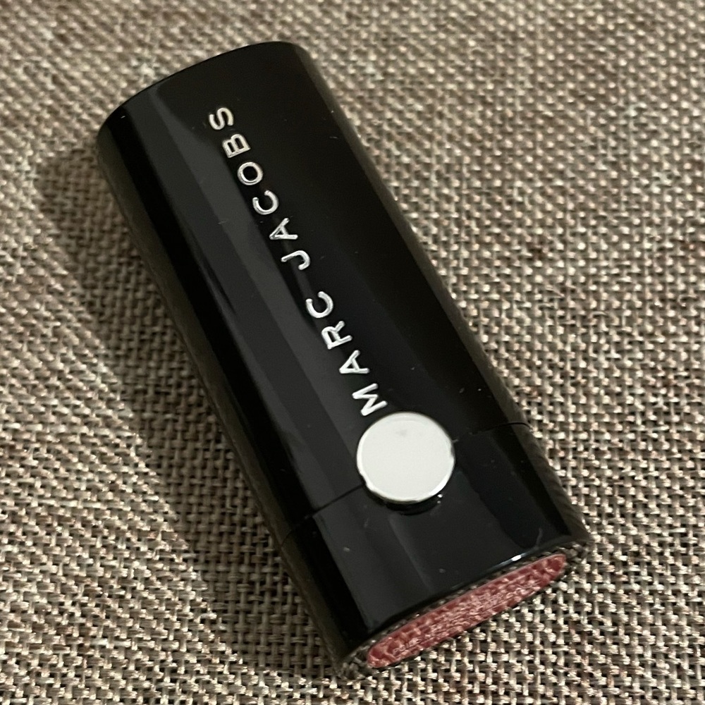 Marc Jacobs Lipstick #216 Kiss Kiss Bang Bang